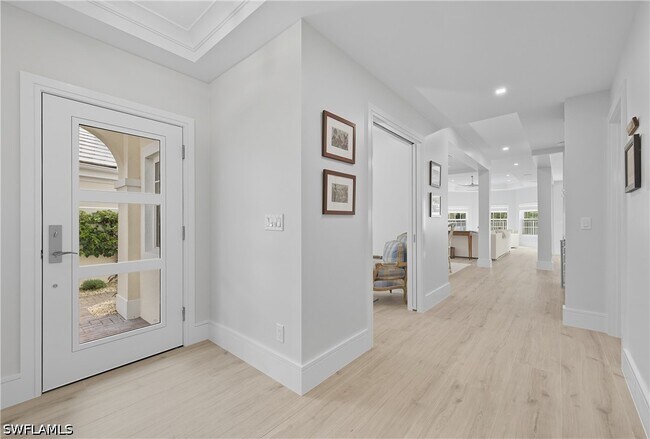 Foto del edificio - 360 Carlton Pl