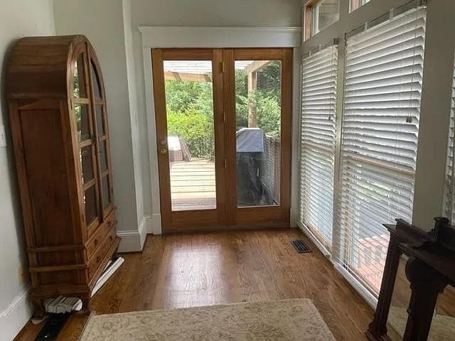 Foto del edificio - 566 Rankin St NE