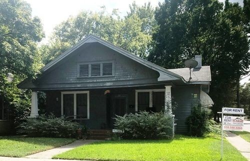 Primary Photo - 555 College St