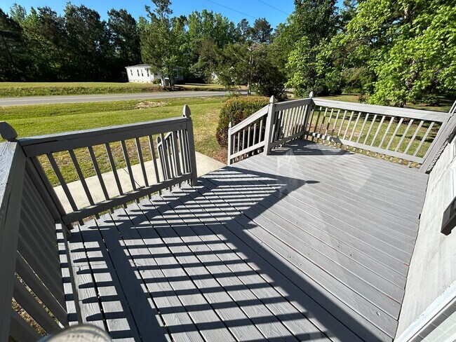 Building Photo - Introducing this newly remodeled 3 Bedroom 2 Bathroom home on large lot.