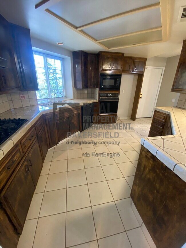 Foto del edificio - 7708 Okanagan Ct