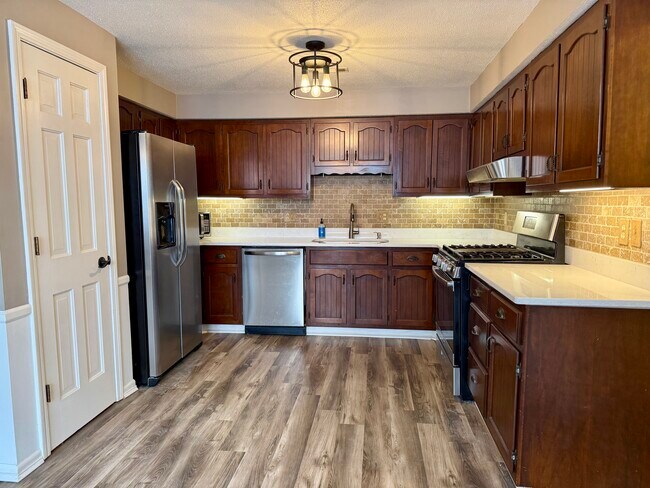 Foto del edificio - 4612 Mirror Light Pl