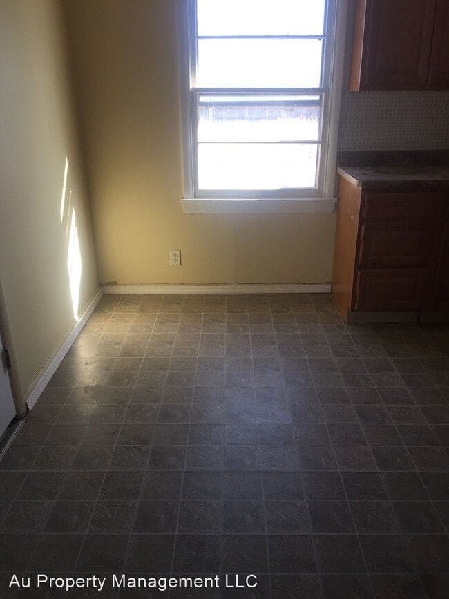 Building Photo - 3 br, 1 bath House - 1315 Bell