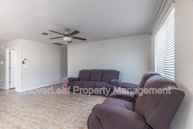 Building Photo - 10423 Legacy Cv