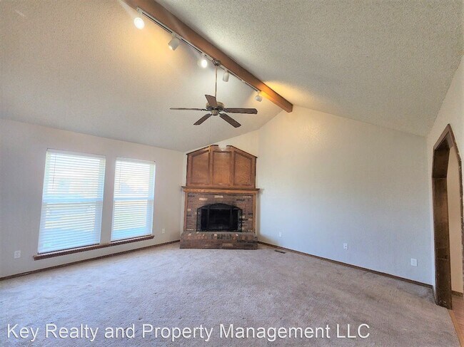 Building Photo - 3 br, 2 bath House - 7528 NW 116th Street