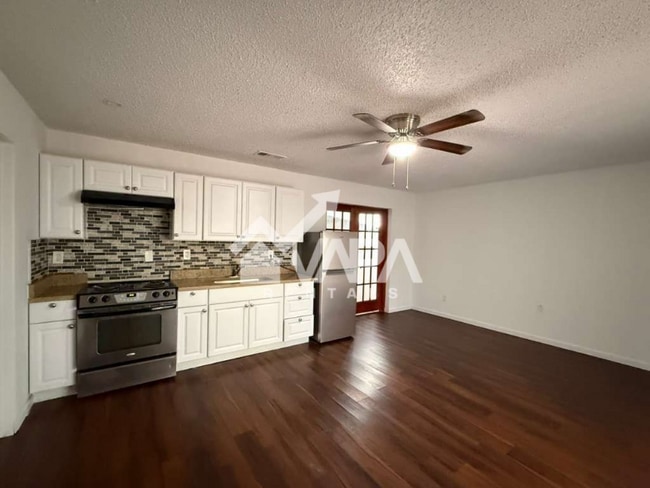 Building Photo - 407 Creath Pl