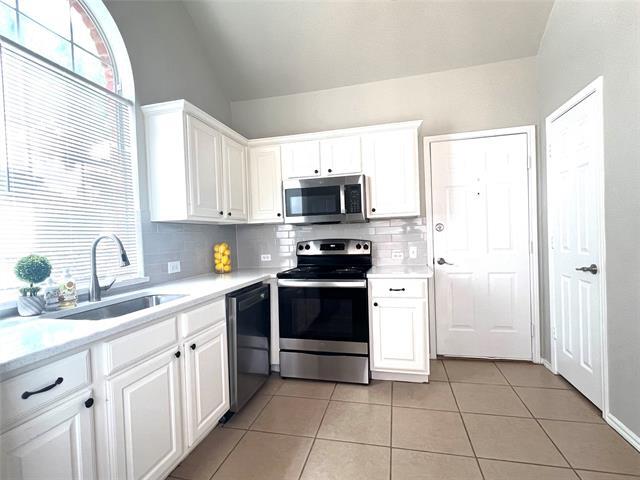 Foto del edificio - 904 Inland Ln