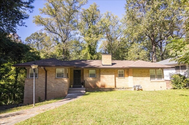 Newly Renovated 2/2 Duplex Unit Minutes From Decatur Square & Va Highlands! - Newly Renovated 2/2 Duplex Unit Minutes From Decatur Square & Va Highlands! House