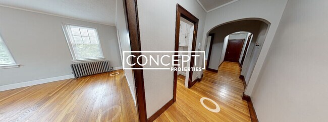 Building Photo - 119 College Ave