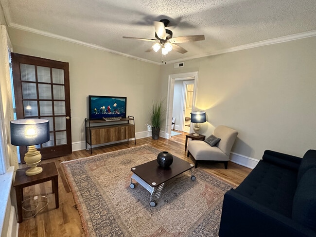 Building Photo - The Ivanhoe