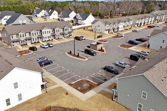 Building Photo - 1037 Peony Ln