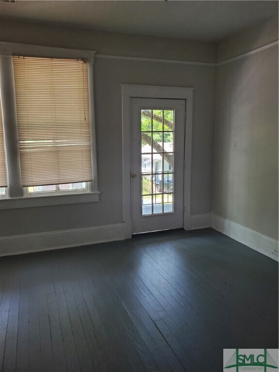 Building Photo - 706 E 35th St