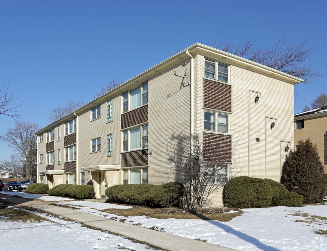 Primary Photo - 1034 S York Rd