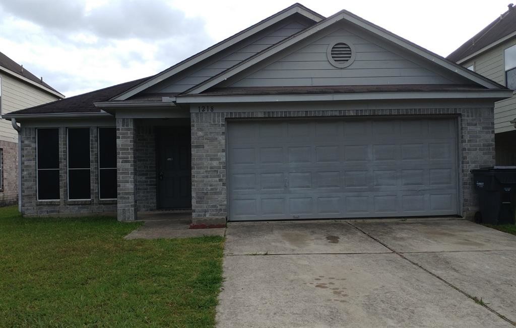 Foto principal - 1218 Spring Apple Ct