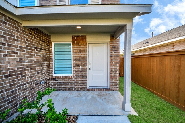 Foto del edificio - 3052 Dawn Sound Dr