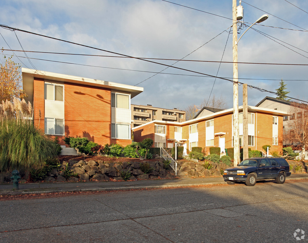 Building Photo - Woodland Park Apartments