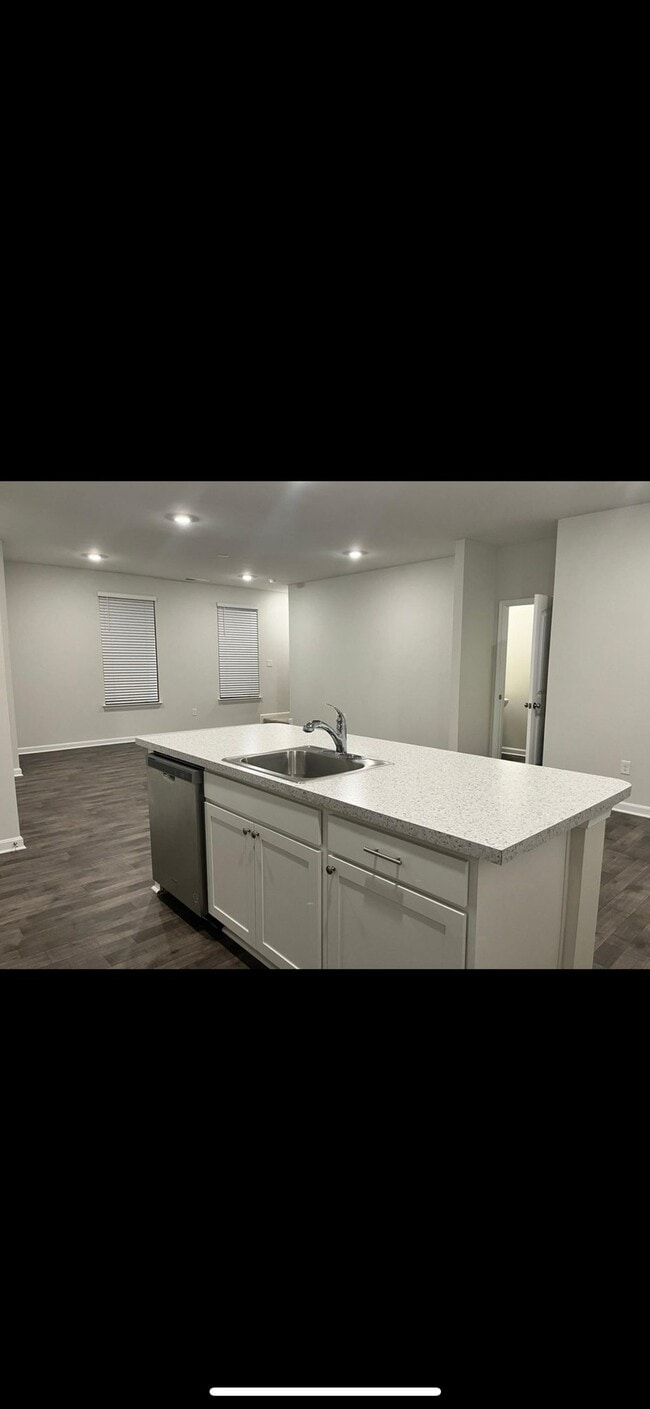 Building Photo - 75 Citrus Dr