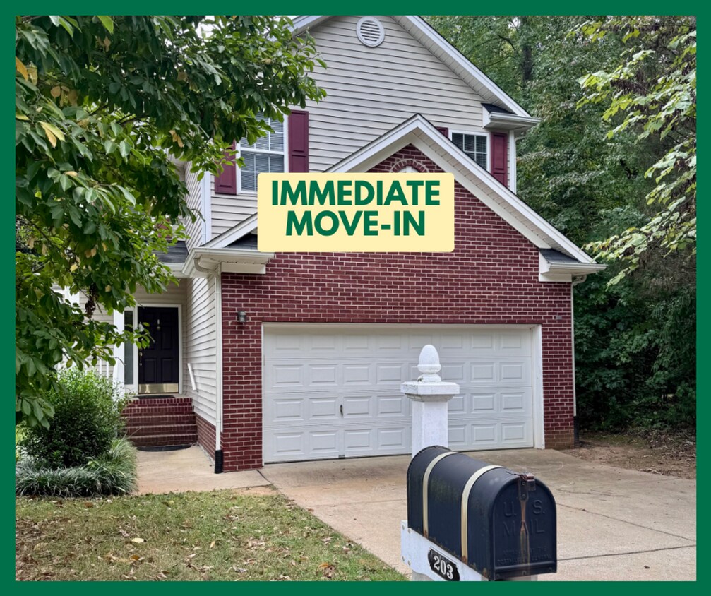 Spacious 4-Bedroom, 3-Bath Home in Parkside! - Spacious 4-Bedroom, 3-Bath Home in Parkside!