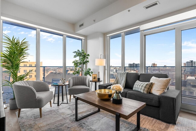 Building Photo - King William Residences