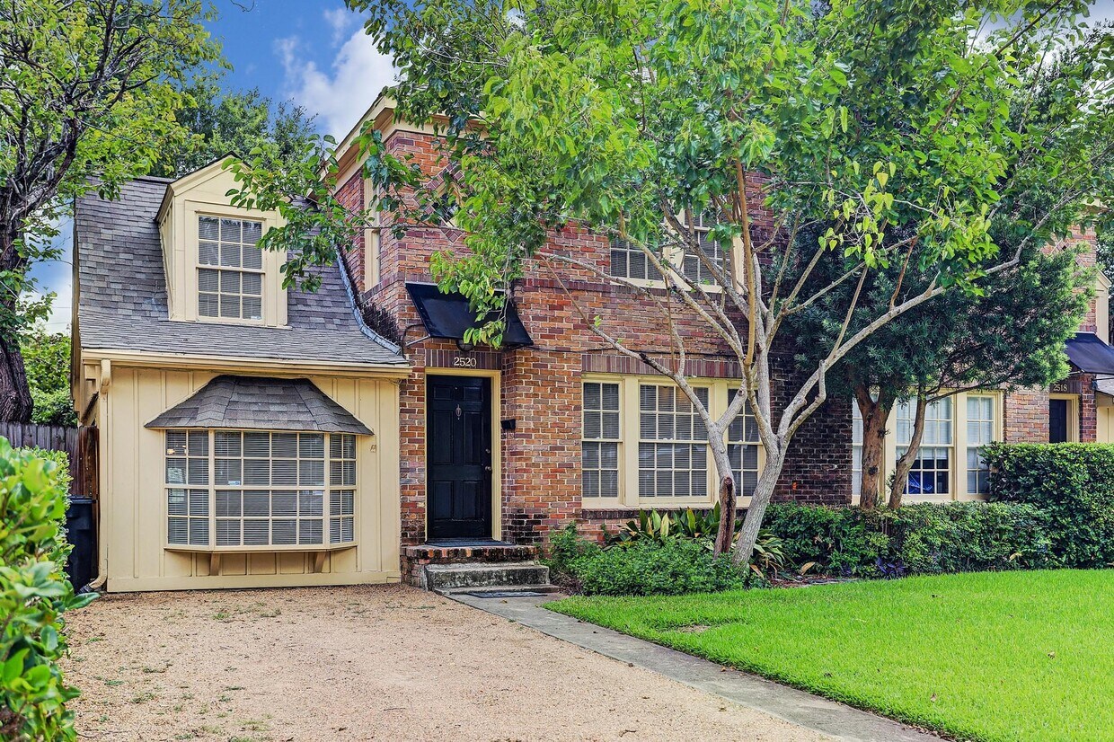 Foto principal - 2520 Shakespeare St