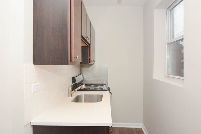 Building Photo - 1627 N Humboldt Blvd