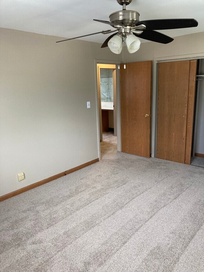 Foto del edificio - 3 Oak Rd