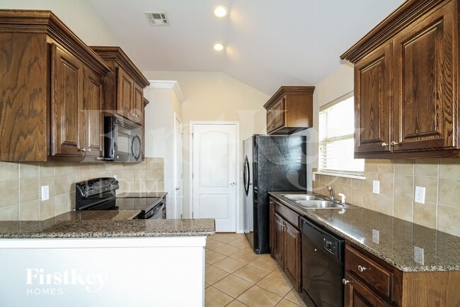 Building Photo - 505 Cooper Ct