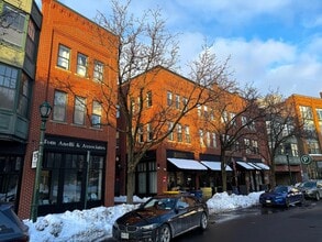 Building Photo - 133 Walton St