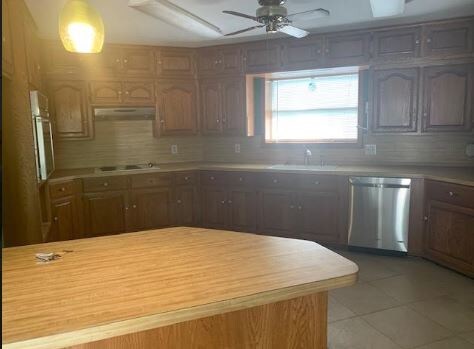 Building Photo - 1412 Andover