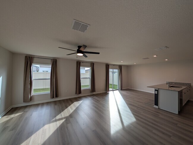 Foto del edificio - 2056 Kentucky Rd