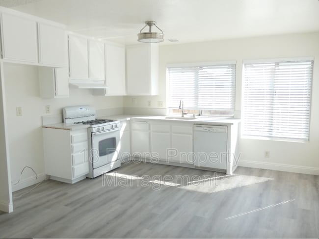 Foto del edificio - 10202 Trails End Cir