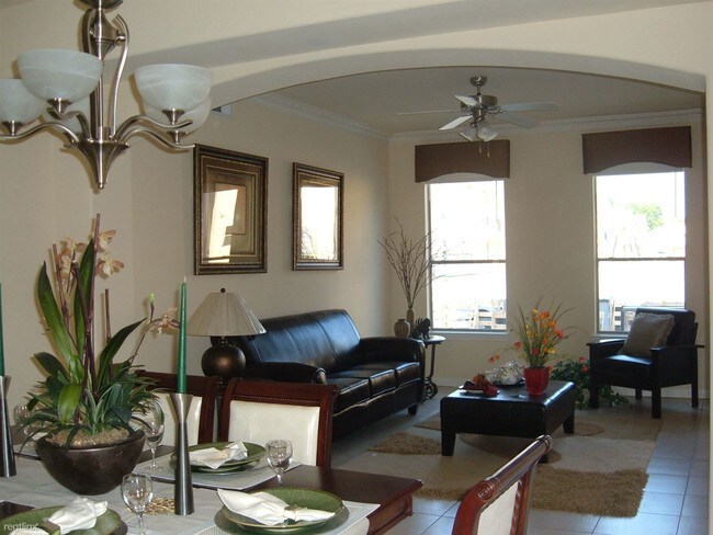Foto del edificio - 2008 Laverne St