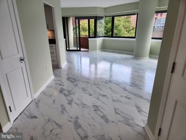 Foto del edificio - 1015 33rd St NW