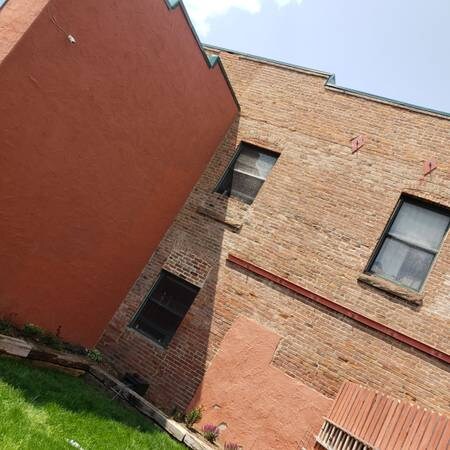 Building Photo - 118 W 2nd St