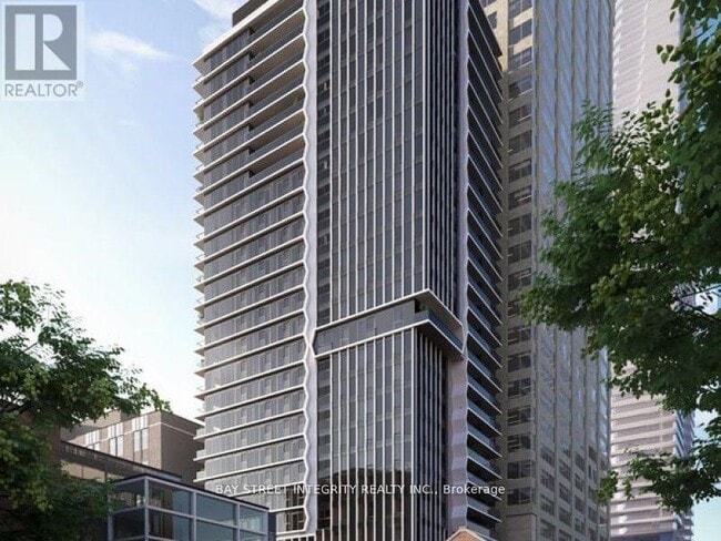 Building Photo - 771 Yonge St