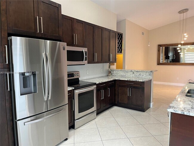 Foto del edificio - 248 NW 47th Ave