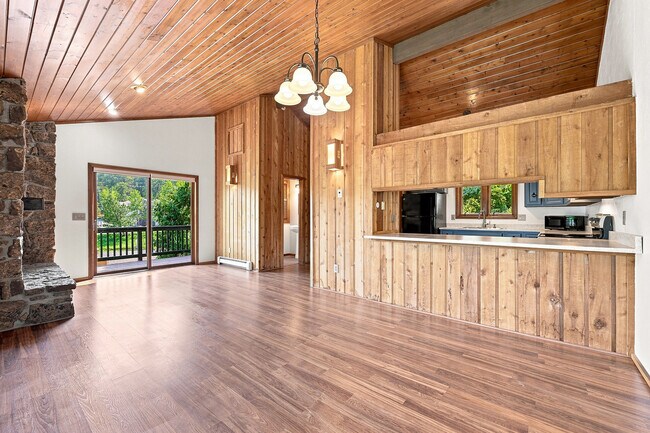 Building Photo - 28248 Harebell Ln