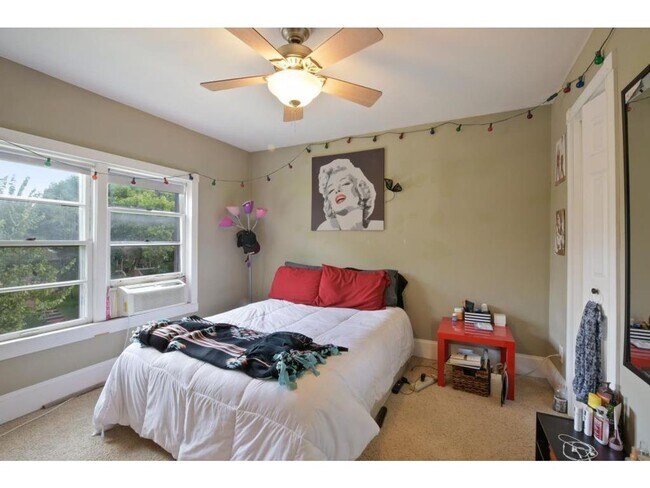 Foto del edificio - 1270 W Seminary Ave