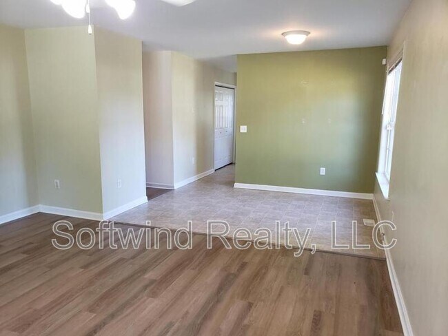 Building Photo - 1521 Elmwood Ave