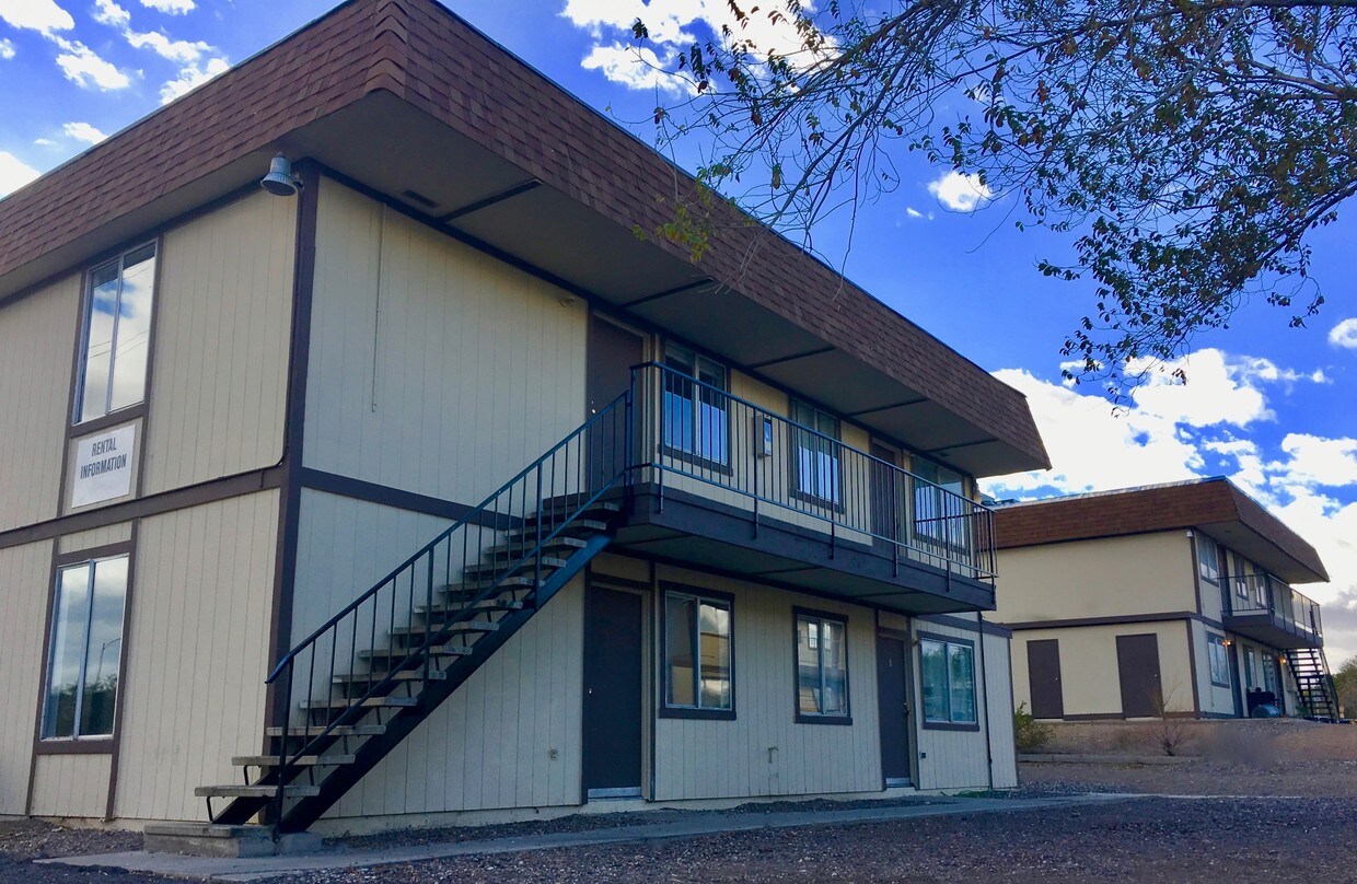 144 Judy Ln, Henderson, NV 89015 Townhomes for Rent Henderson, NV