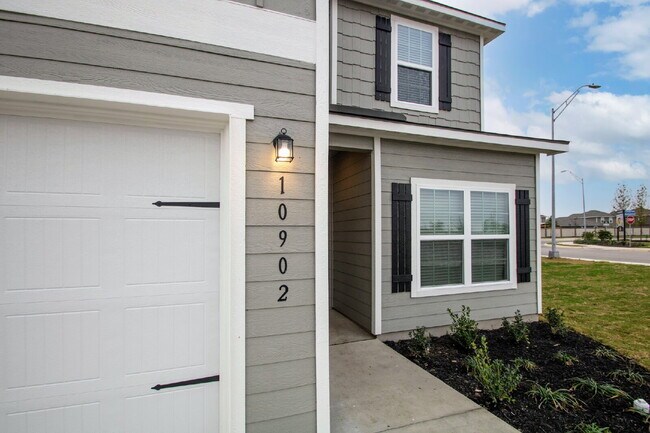 Foto del edificio - 10902 Chatham Ct