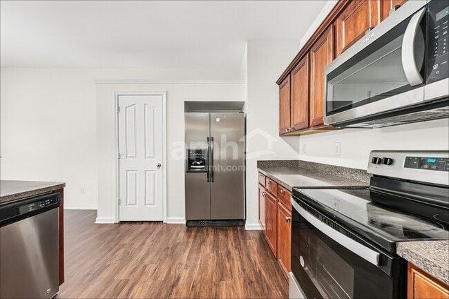 Foto del edificio - 14804 Castletown House Dr