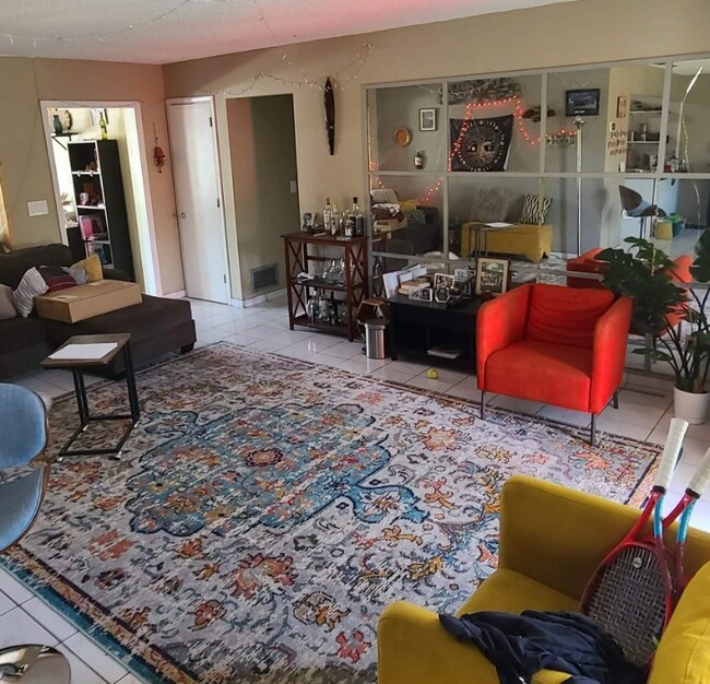 Foto del edificio - 4440 NW 15th Ave