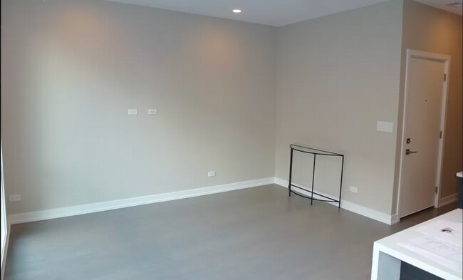 Foto del edificio - 935 N Ashland Ave