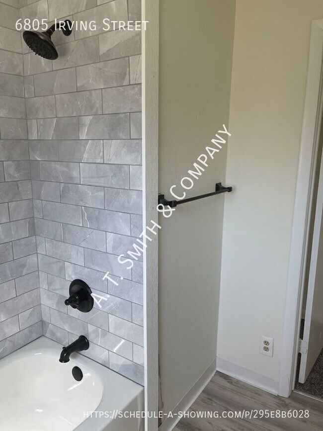 Building Photo - 6805 Irving St