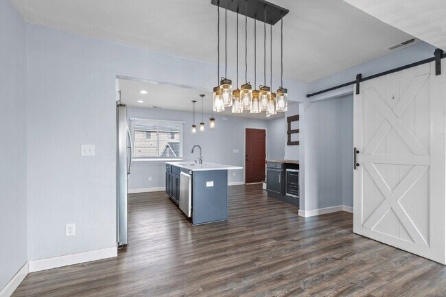 Building Photo - Beachside Living with Beautiful Water Views