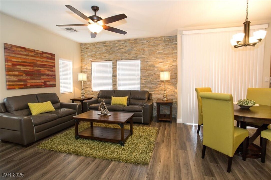 Foto principal - 7660 W Eldorado Ln