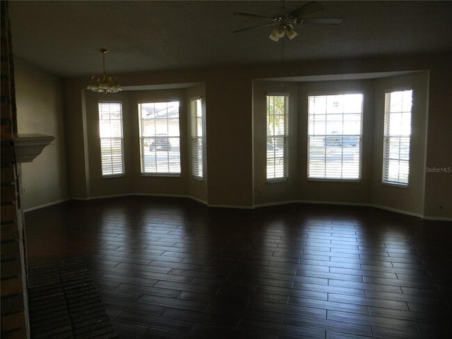 Foto del edificio - 150 Abbey Hollow Dr