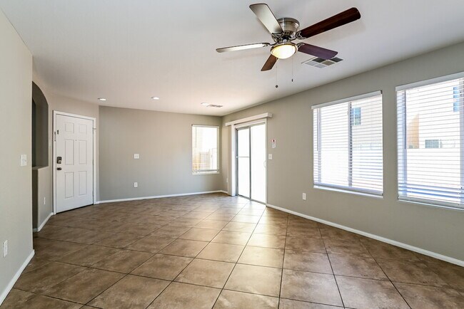 Foto del edificio - 5067 W Vacaville Ave