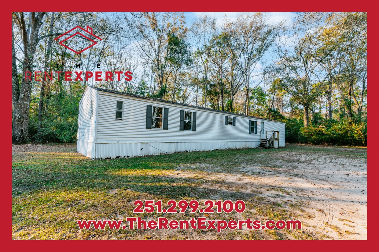 8666 Shaw St Unit C, Mobile, AL 36608 Room for Rent in Mobile, AL